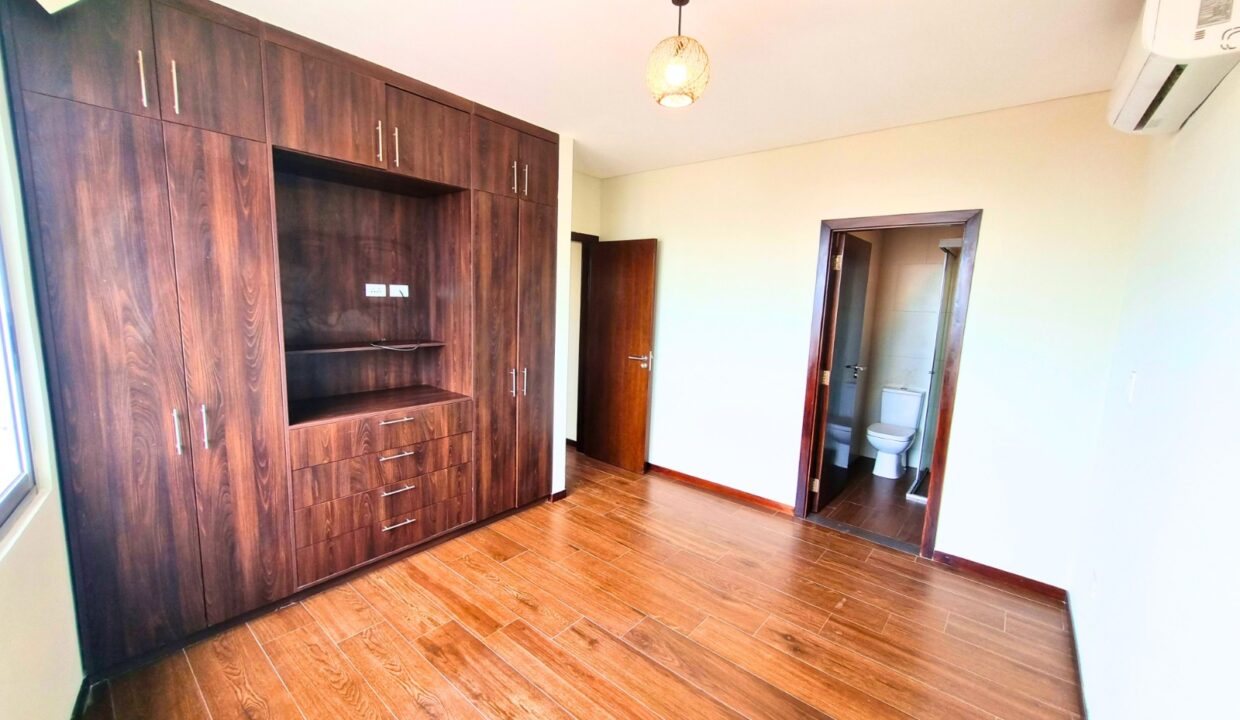 Imagen de WhatsApp 2025-04-09 a las 21.28.47_31943270