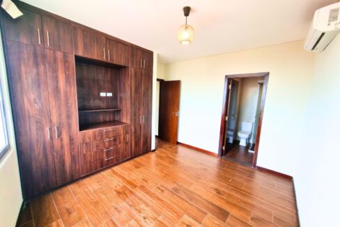 Imagen de WhatsApp 2025-04-09 a las 21.28.47_31943270